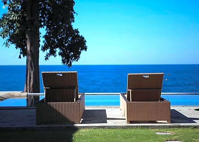 リゾート Pebble & Fins Bali Dive 3*